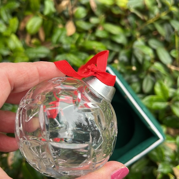 Vintage Christmas Cut Glass Sphere Ornament Czech Republic Hand Made - Picture 4 of 5